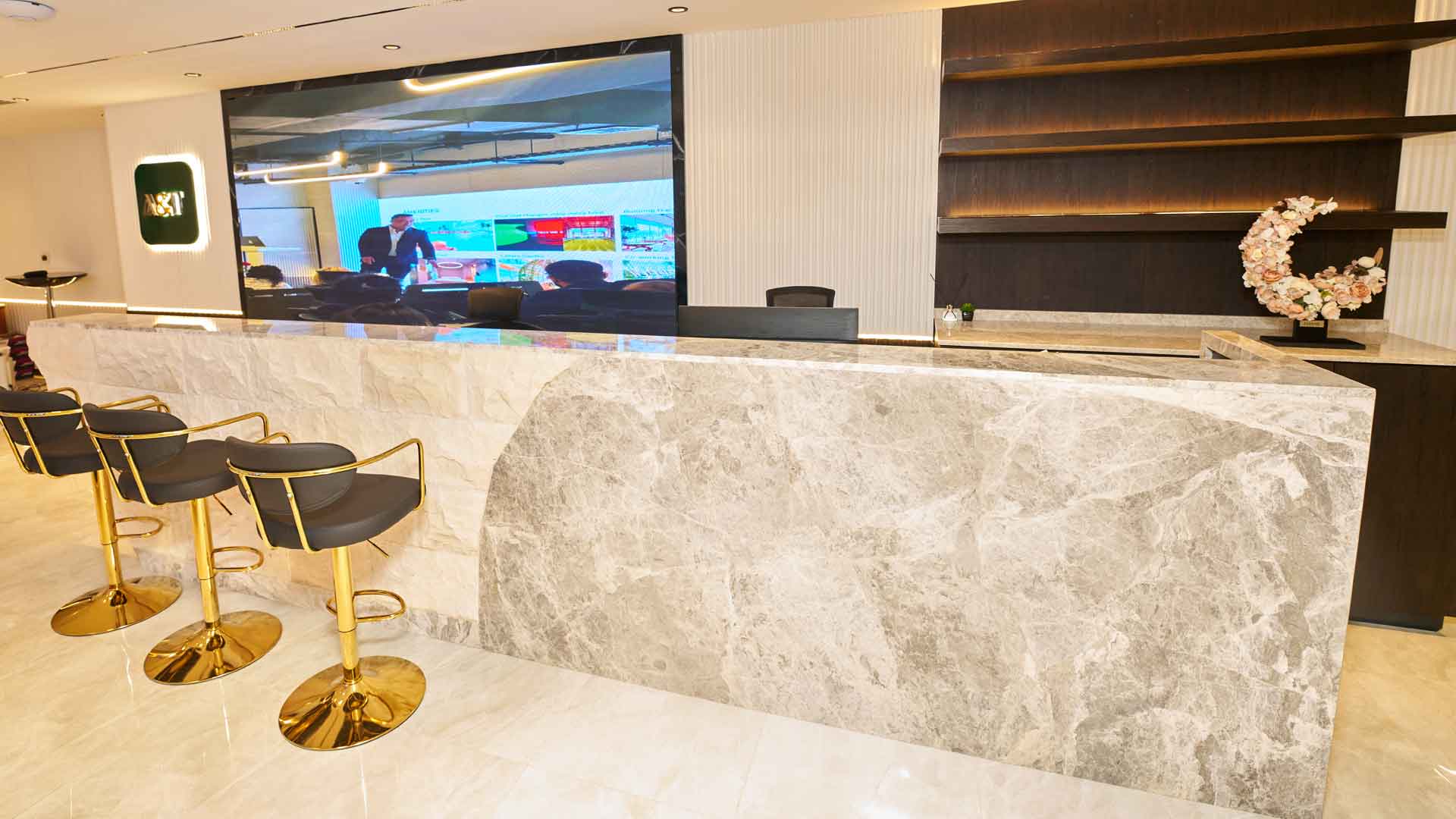 Office-fit-out-in-dubai-13
